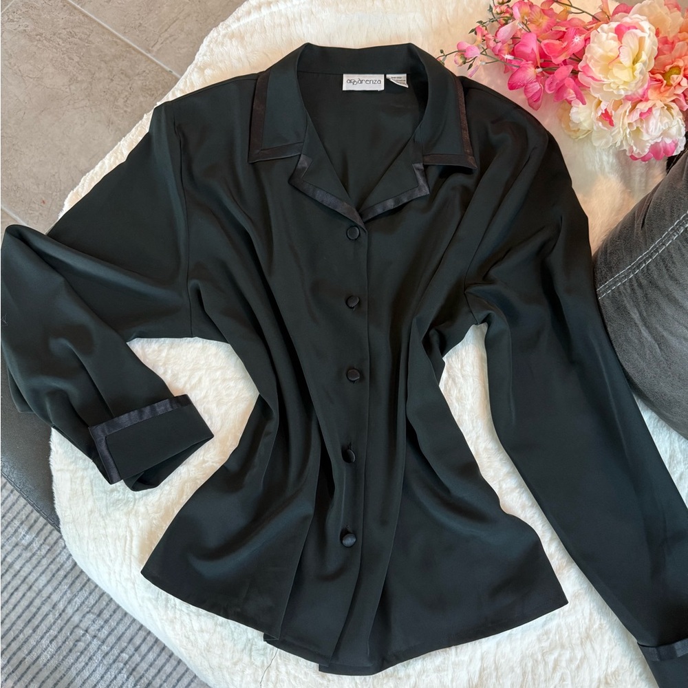Apparenza Black Fitted Button Down Blouse - Picture 1 of 7